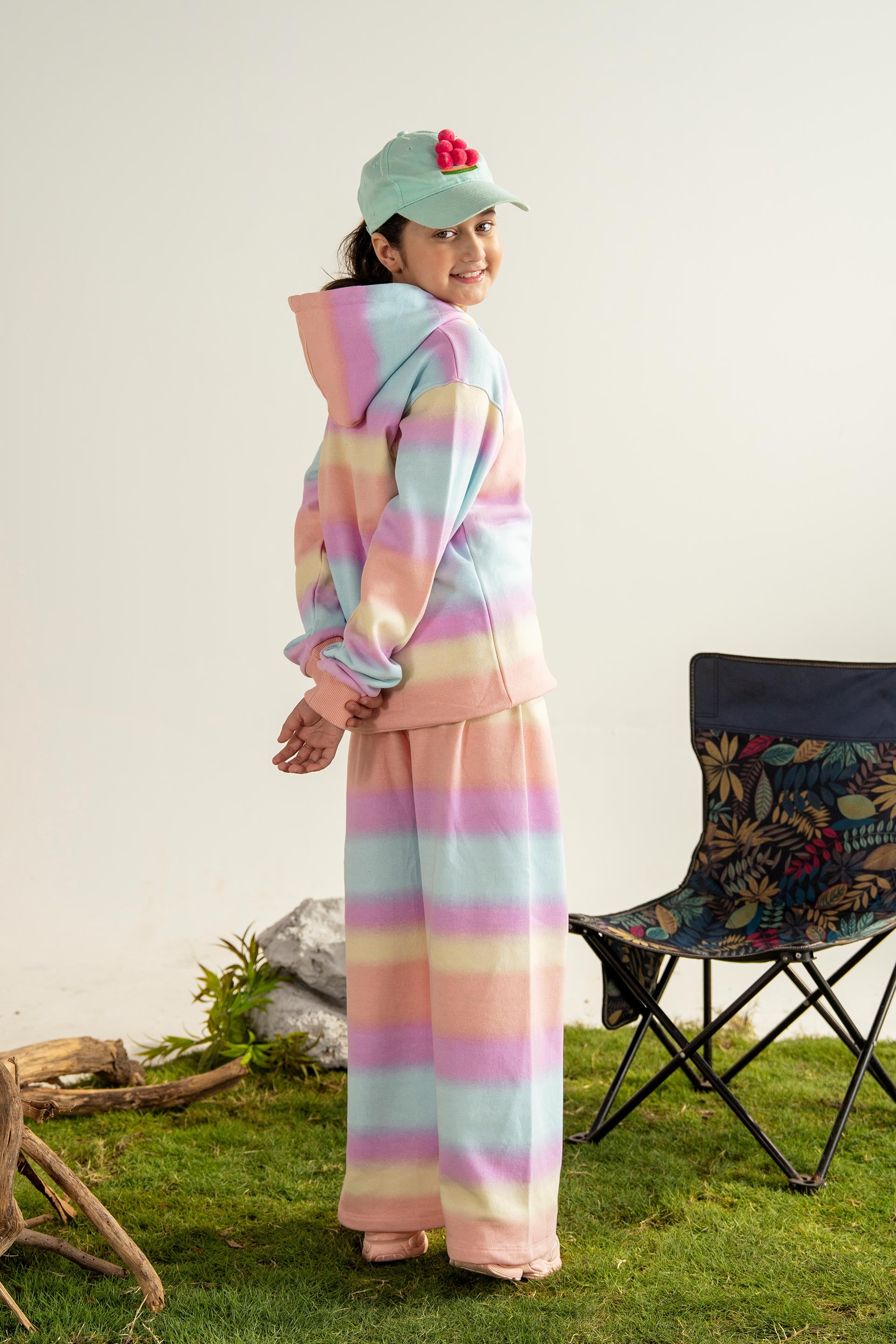 GIRLS PULL OVER CORD SET